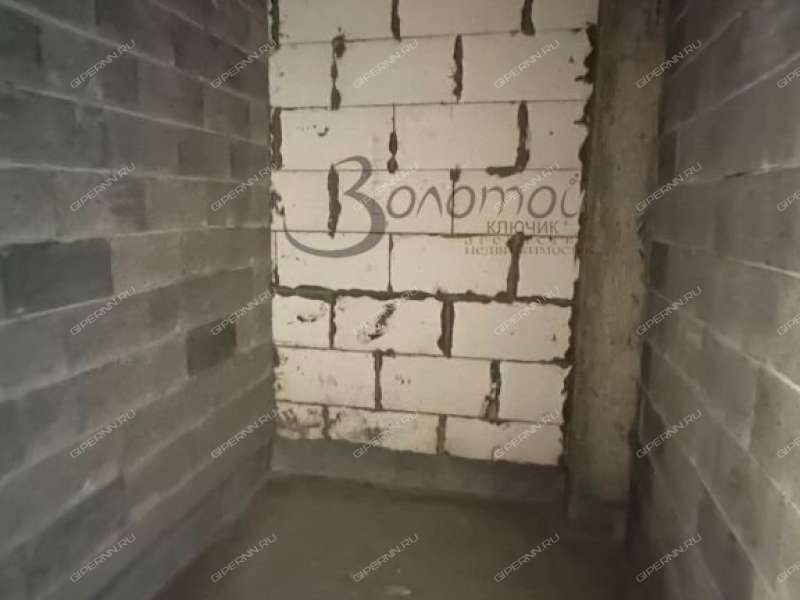 трёхкомнатная квартира на Полтавской улице дом 15