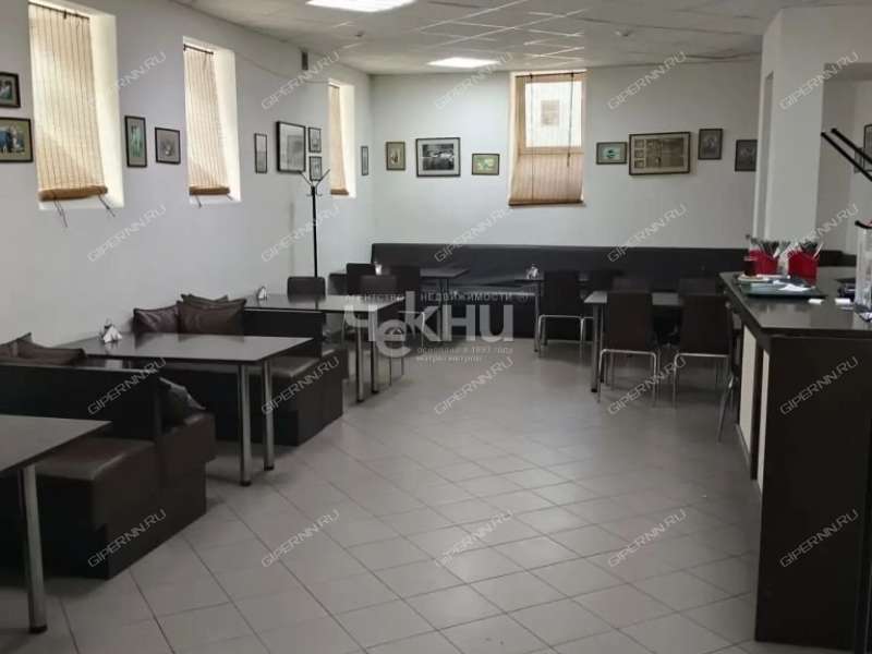 помещение под коммерческую недвижимость на Большей Печёрской улице