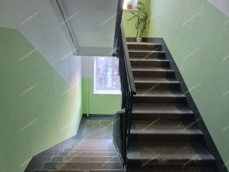 трёхкомнатная квартира на улице Юлиуса Фучика дом 21