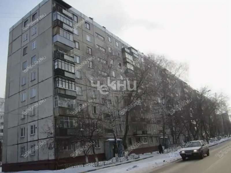 трёхкомнатная квартира на улице Старых Производственников дом 15