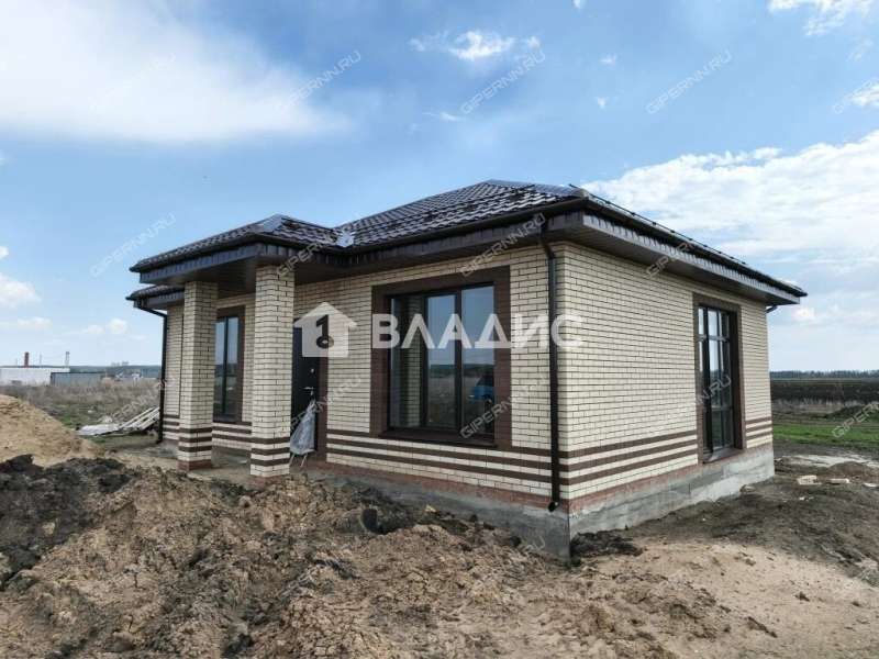 дом на  сельский посёлок Ждановский