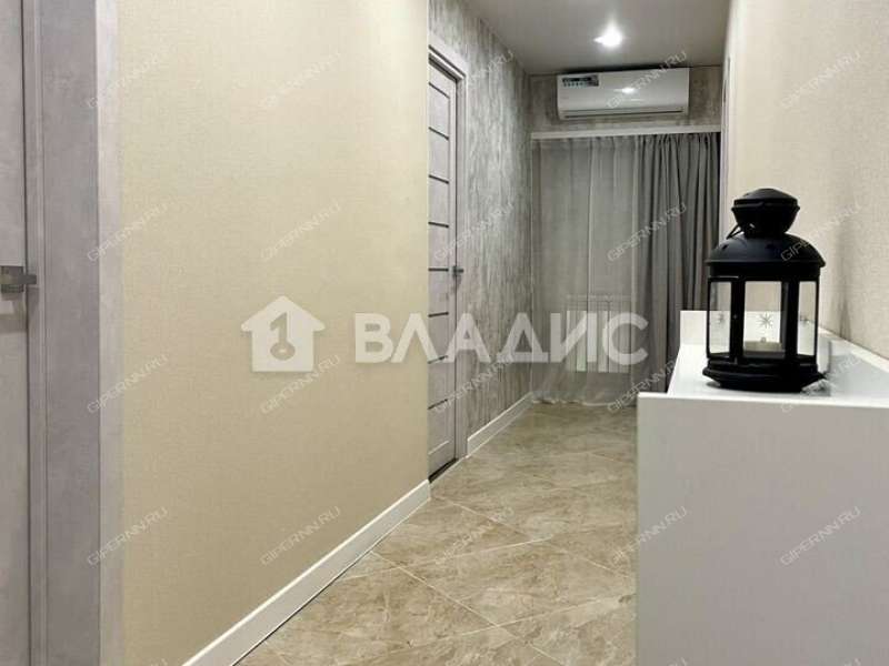 трёхкомнатная квартира на улице Сергея Акимова дом 25