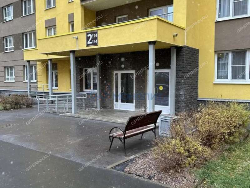 четырёхкомнатная квартира на улице Романтиков дом 15
