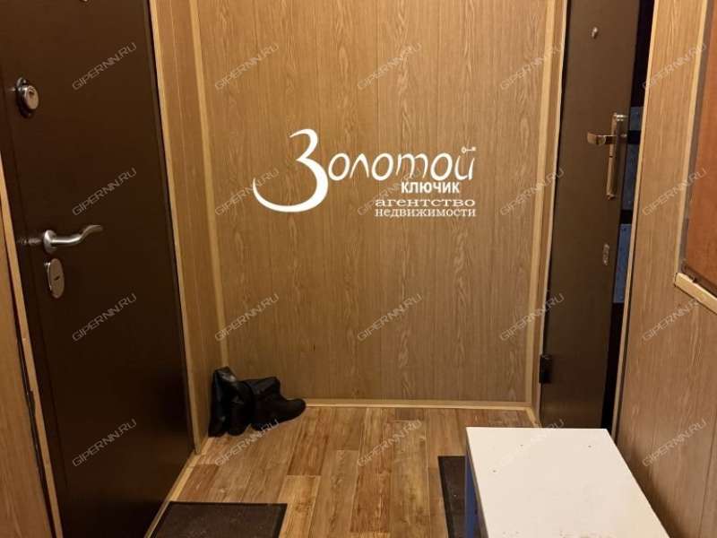 трёхкомнатная квартира на улице Челюскинцев дом 19