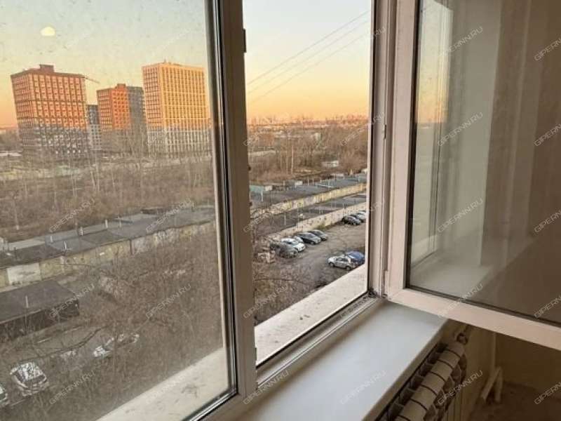 трёхкомнатная квартира на улице Строкина дом 3А