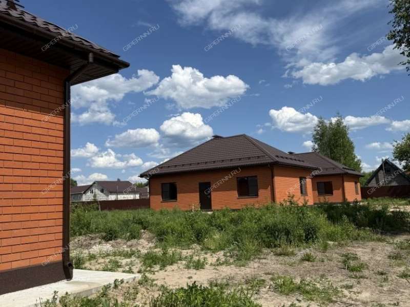 дом на школьная деревня Зелецино