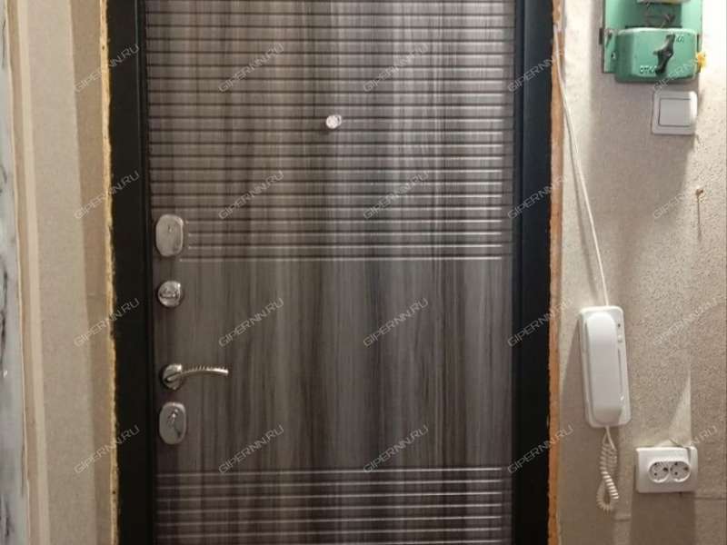 трёхкомнатная квартира на улице Политбойцов дом 20