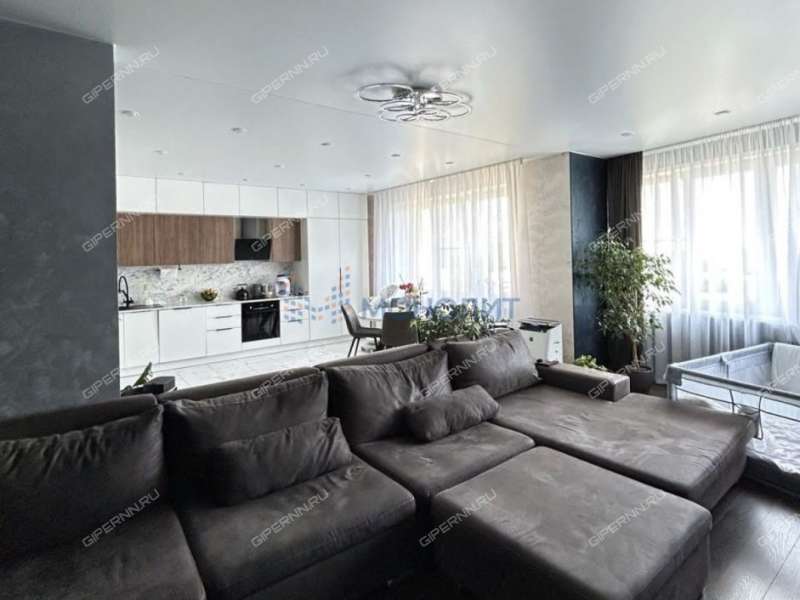 трёхкомнатная квартира на улице Маршала Баграмяна дом 3