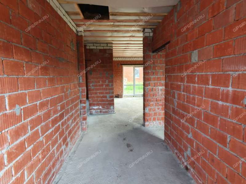 дом на Центральной улице деревня Подвалиха