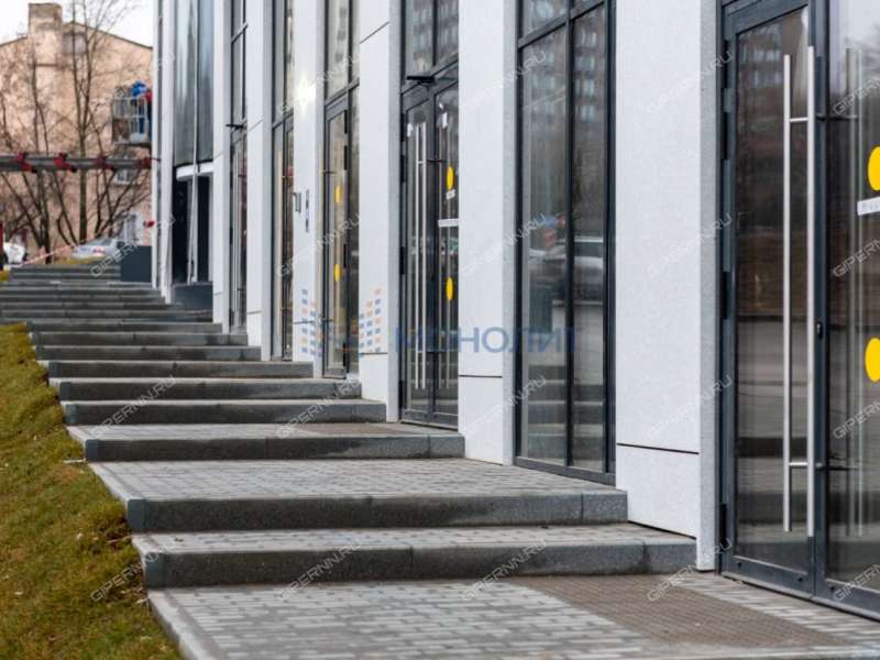 помещение под офис, недвижимость под салоны красоты на Дальней улице