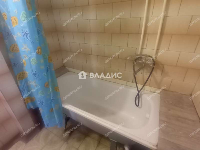 комната в доме 12 на улице Юлиуса Фучика