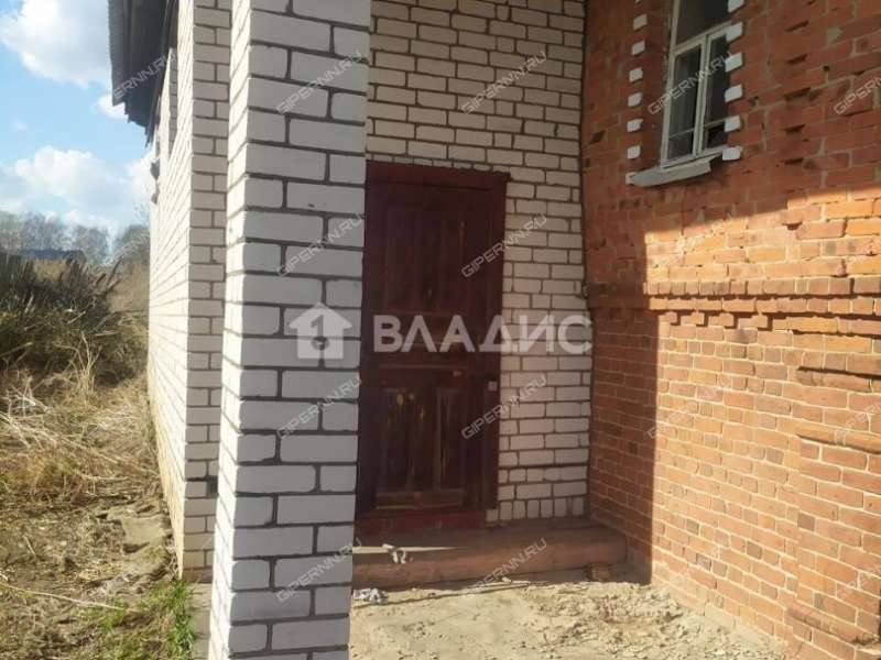 дом на Комсомольской улице село Семьяны