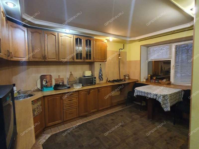 четырёхкомнатная квартира на Парковой улице дом 2 город Кстово