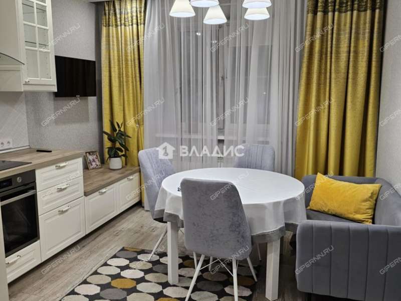 трёхкомнатная квартира на проспекте Гагарина дом 36 к4