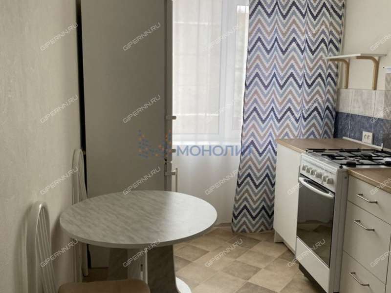 трёхкомнатная квартира на улице Тропинина дом 10