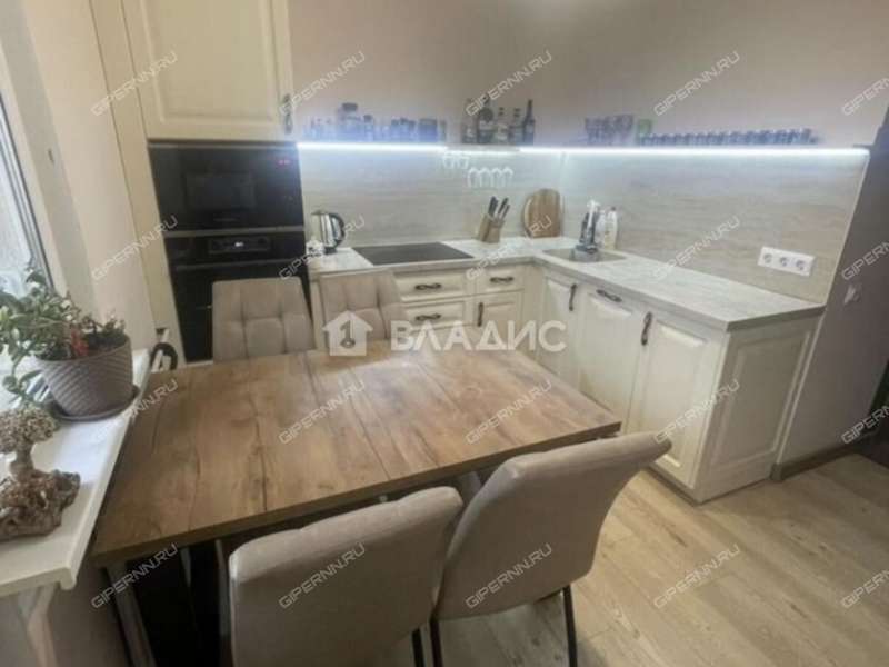 однокомнатная квартира на Бурнаковской улице дом 83