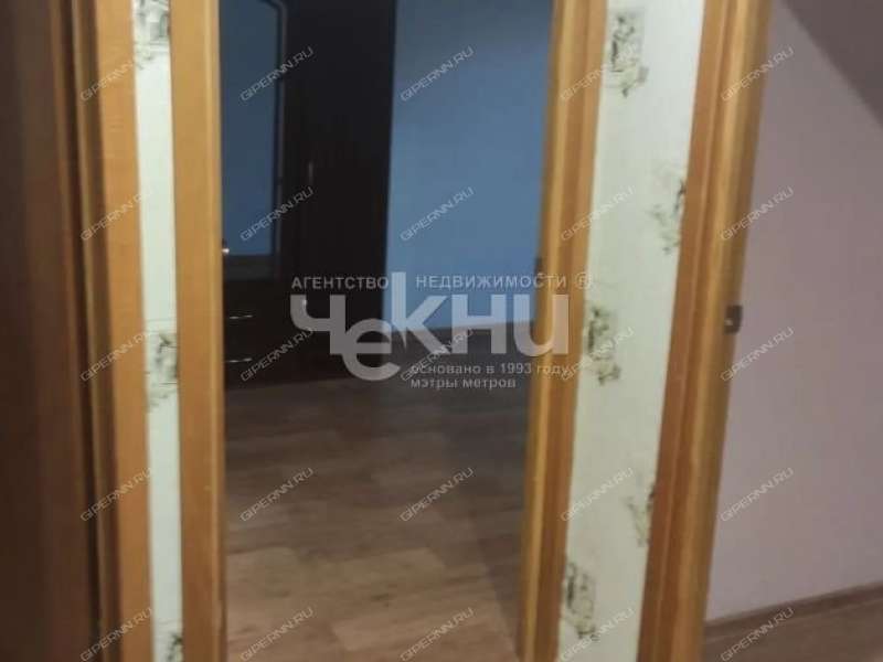 трёхкомнатная квартира на Новой улице дом 4 село Смольки