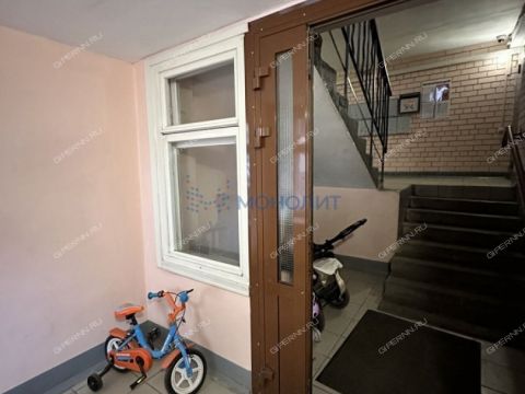 2-komnatnaya-ul-oktyabrskoy-revolyucii-d-45a фото