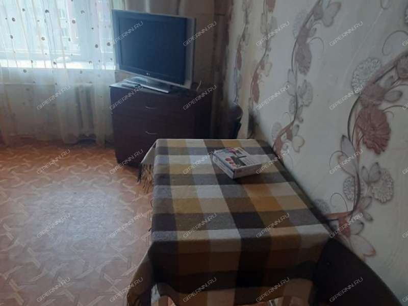 комната в доме 15а на улице Дружаева