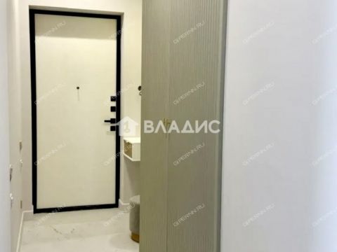2-komnatnaya-ul-eniseyskaya-d-1a фото