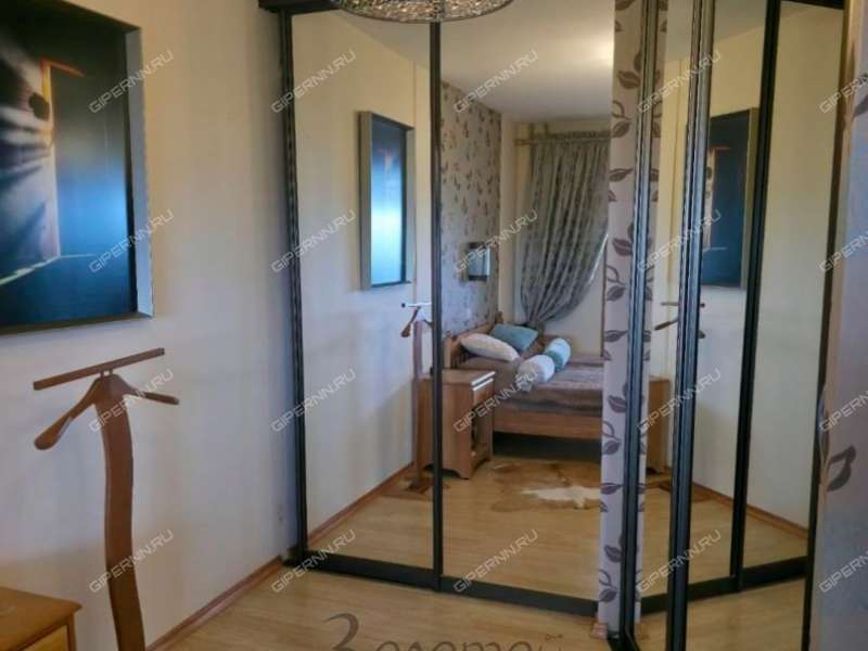 четырёхкомнатная квартира на улице Ситнова дом 8б город Дзержинск