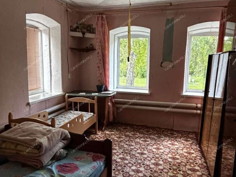 дом на Центральная село Асташиха