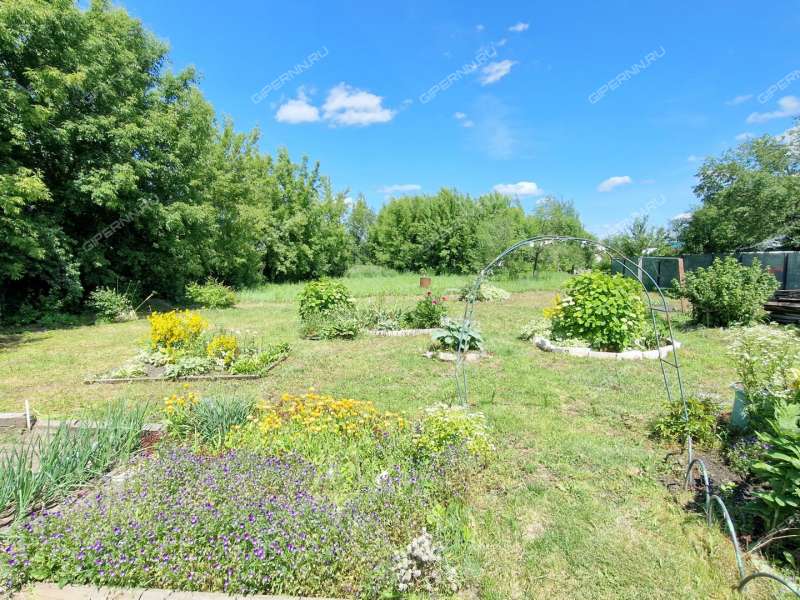 дом на 14 село Большое Мокрое