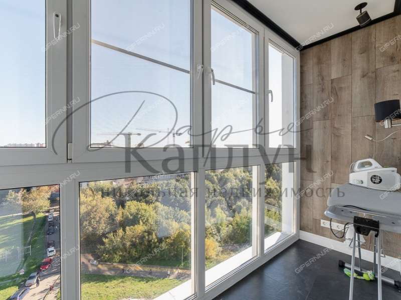 четырёхкомнатная квартира на улице Маршала Баграмяна дом 1