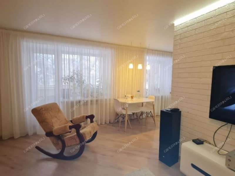 двухкомнатная квартира на улице Героя Советского Союза Прыгунова дом 1