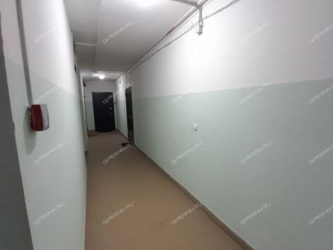 3-komnatnaya-ul-rodionova-d-193-k7 фото