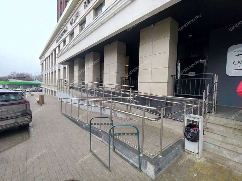 помещение под торговую площадь на Родионова ул, д. 178