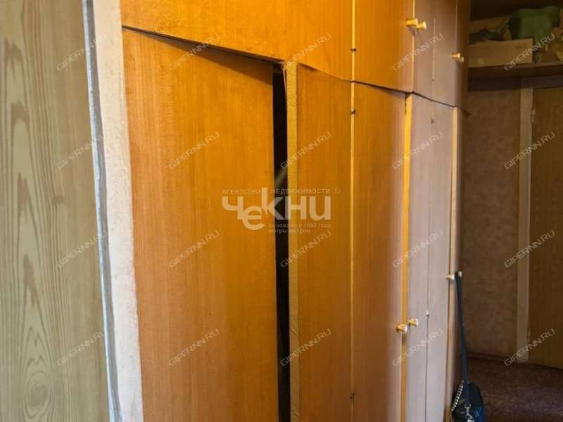 трёхкомнатная квартира на улице Маршала Жукова дом 25