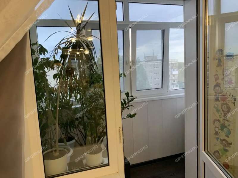 двухкомнатная квартира на улице Красных Зорь дом 19