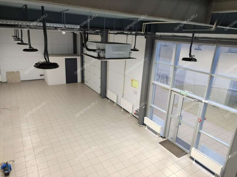 здание под торговую площадь, недвижимость под автобизнес на улице Федосеенко