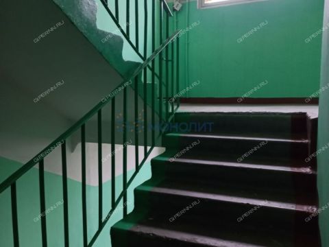 3-komnatnaya-ul-strokina-d-5 фото