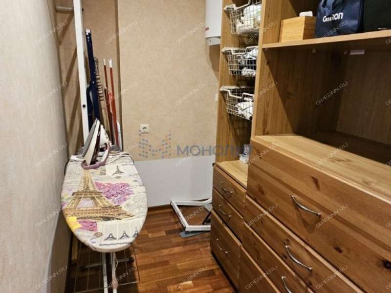 четырёхкомнатная квартира на улице Ванеева дом 25/88