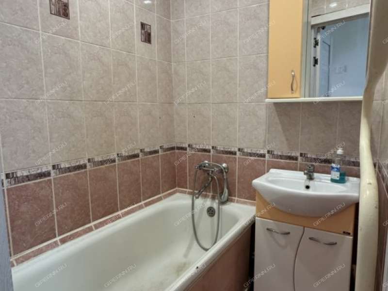 трёхкомнатная квартира на улице Чернышевского дом 8 город Лысково