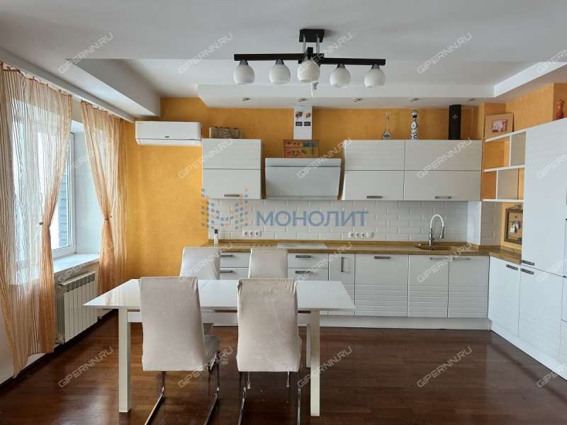 трёхкомнатная квартира на Мещерском бульваре дом 9