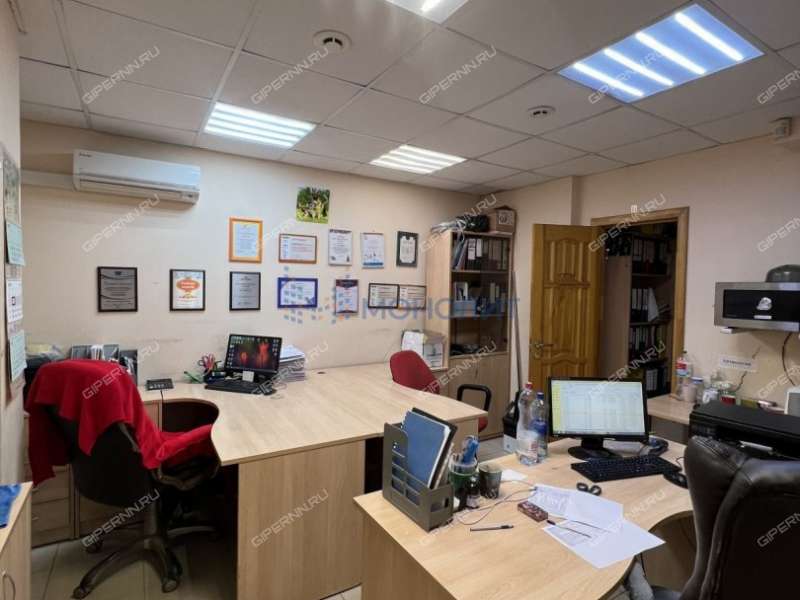 помещение под офис, торговую площадь на Ошарской улице