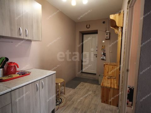 2-komnatnaya-ul-polevaya-d-10 фото