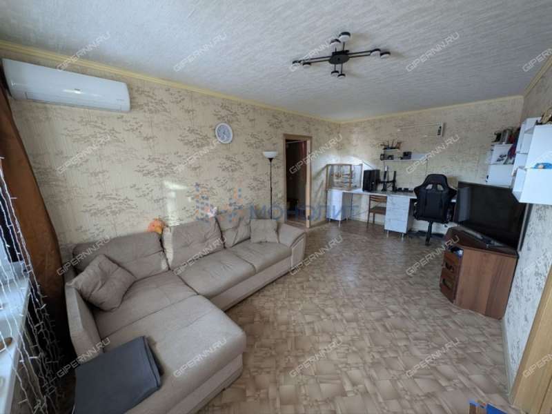 двухкомнатная квартира на улице Красных Зорь дом 5