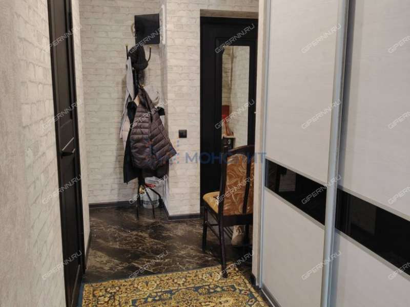 четырёхкомнатная квартира на улице Бориса Корнилова дом 6 к3