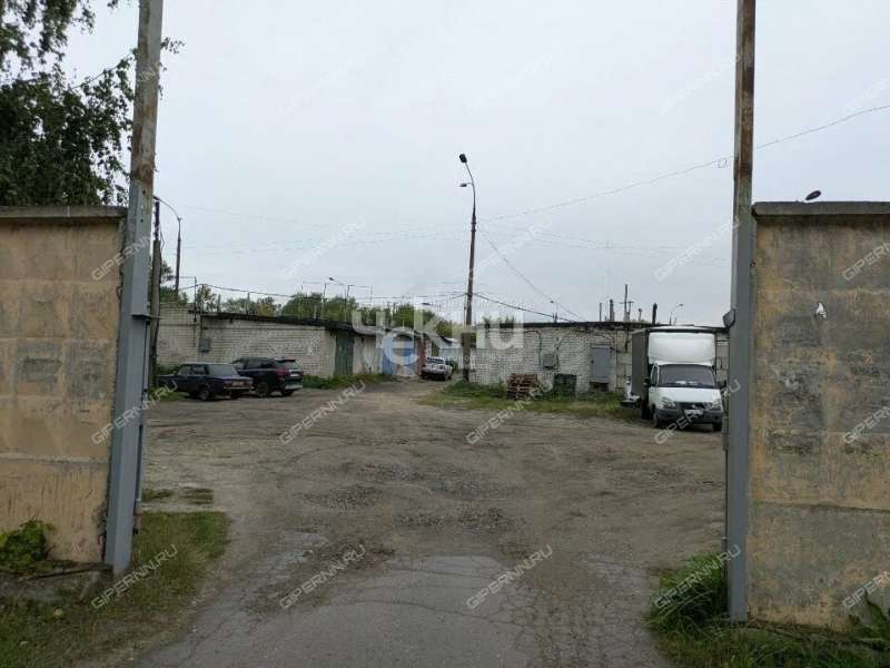 гараж на проспекте Октября