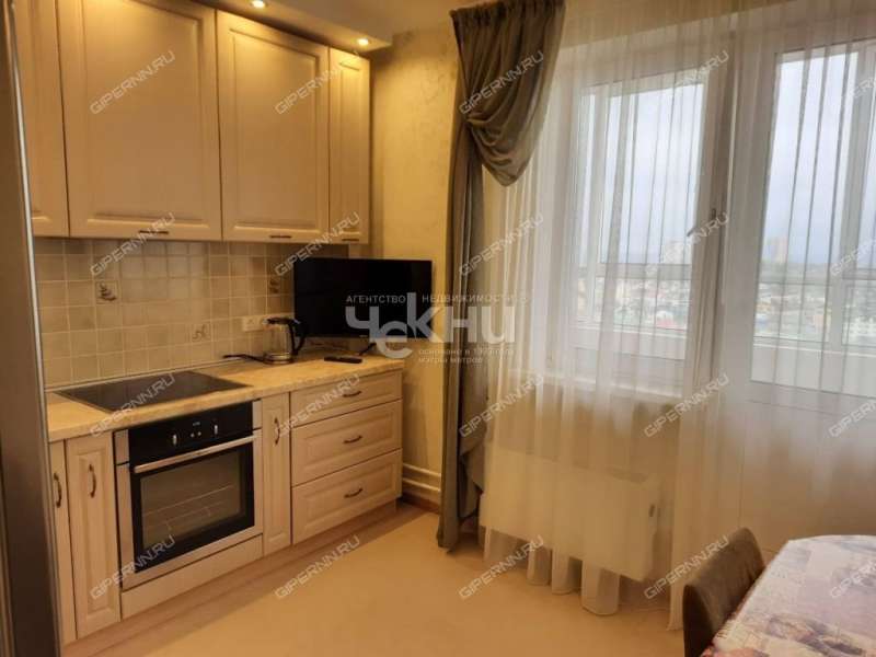 двухкомнатная квартира на улице Верхнепечёрская дом 13 к1