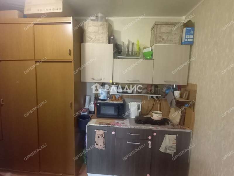 комната в доме 12 на улице Юлиуса Фучика
