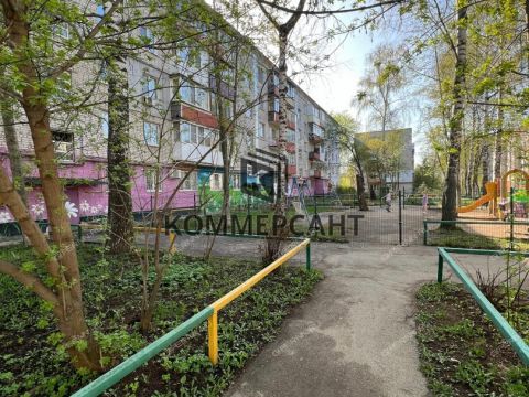 3-komnatnaya-ul-melnikova-pecherskogo-d-9 фото