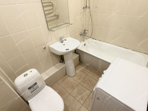 2-komnatnaya-ul-tropinina-d-4 фото