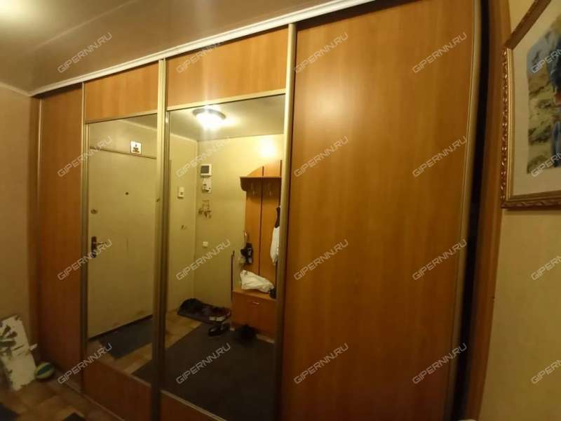 трёхкомнатная квартира на улице Строкина дом 15