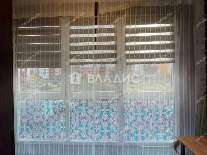 однокомнатная квартира на бульваре 60-летия Октября дом 5А