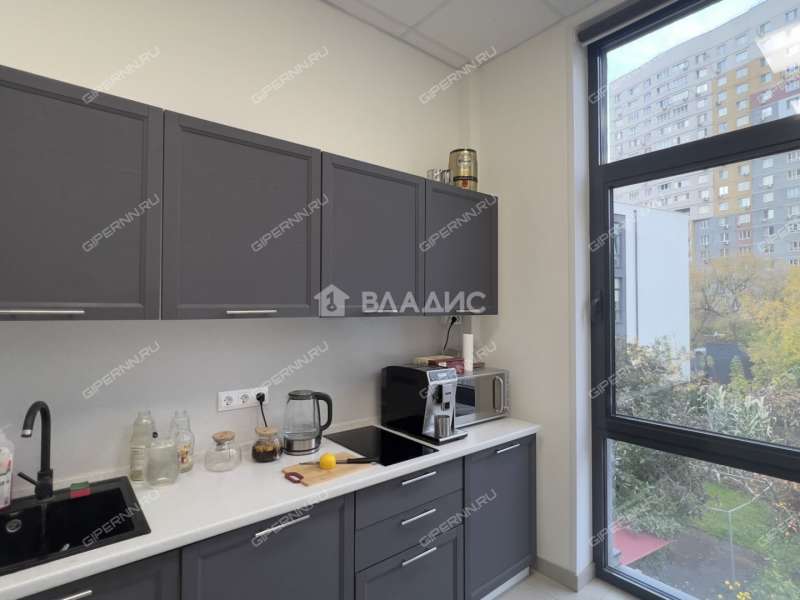 здание под офис на улице Маршала Казакова